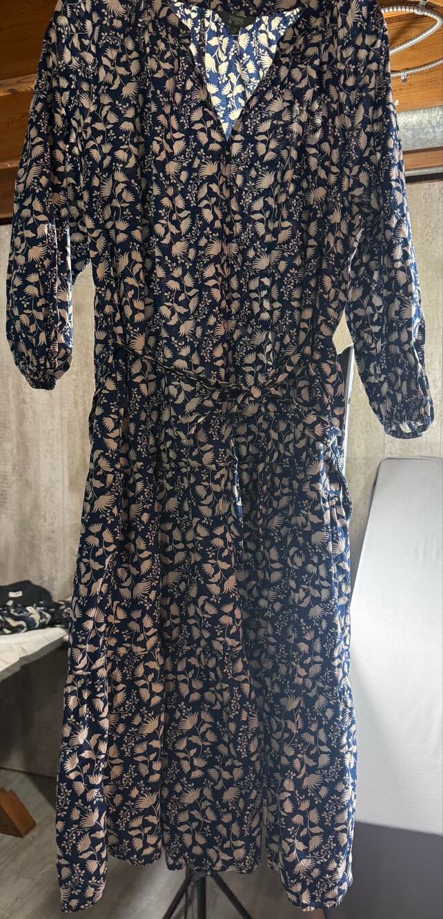 Terra & Sky Women’s Plus 1X Floral Midi Dress NWOT Navy Ivory Boho Tie Waist